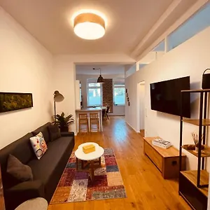 Apartment Deutzer Traumappartment, Cologne